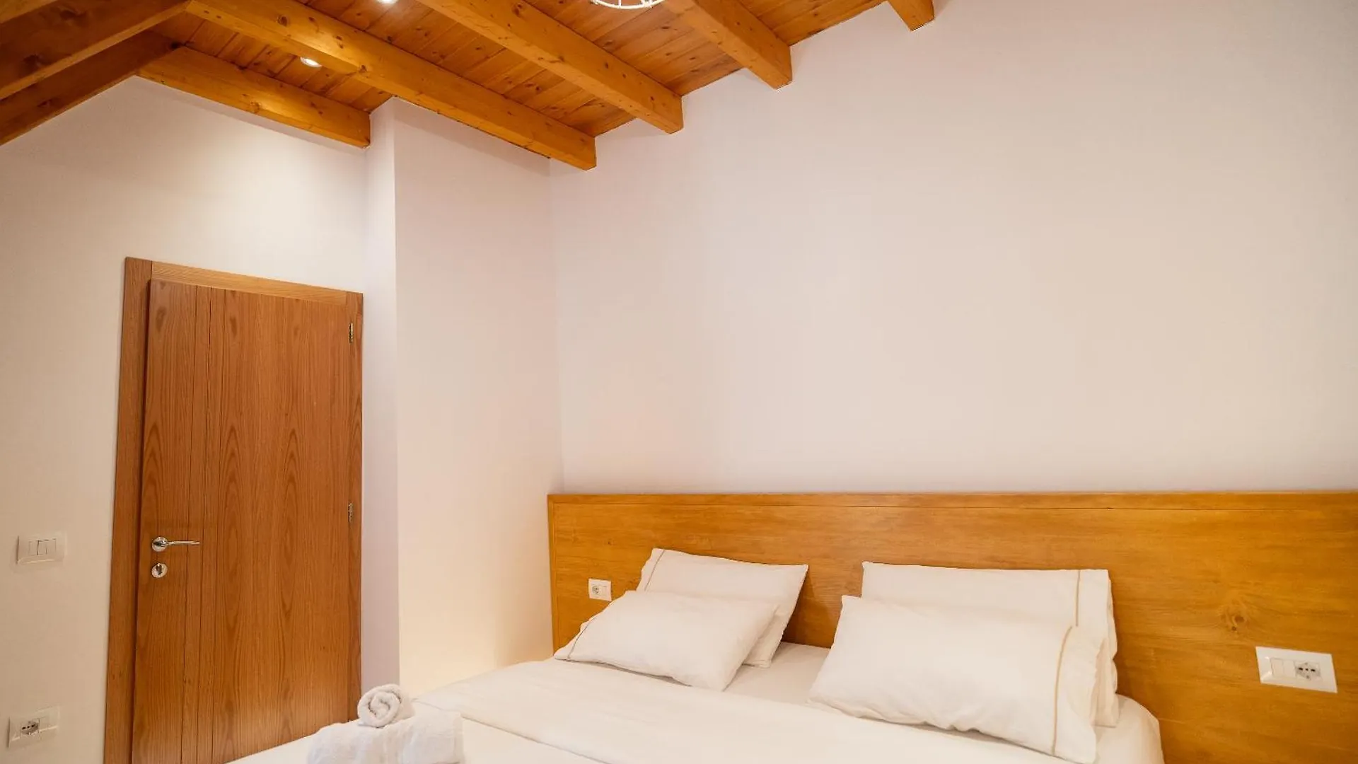 Guest house Bujtina Harusha Hotel Theth Albania