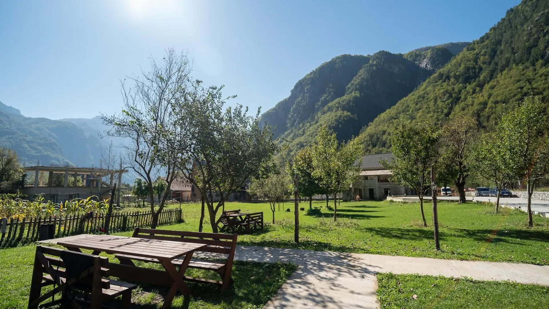Bujtina Harusha Hotel Theth Guest house
