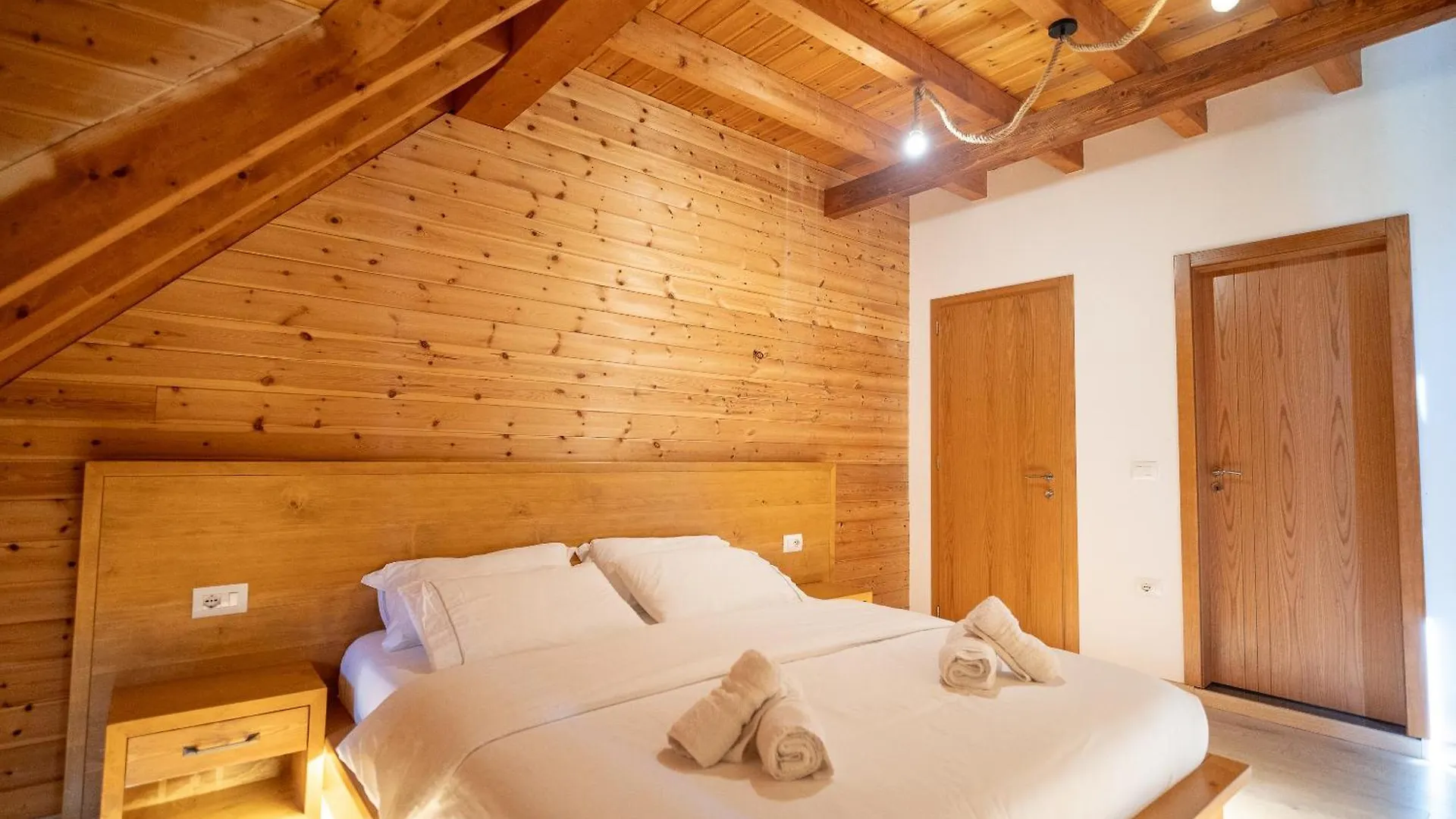Bujtina Harusha Hotel Theth Albania