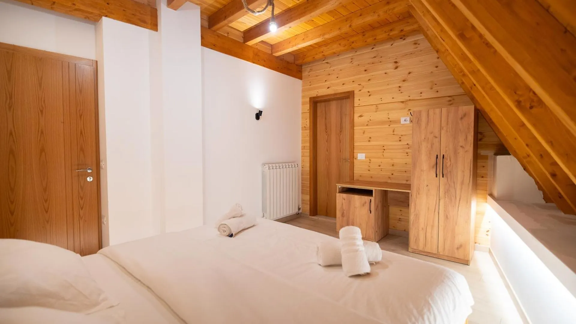 Bujtina Harusha Hotel Theth Guest house