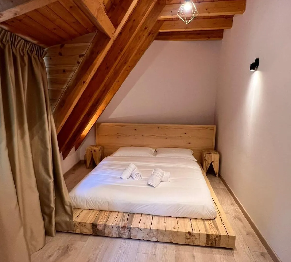 Bujtina Harusha Hotel Theth