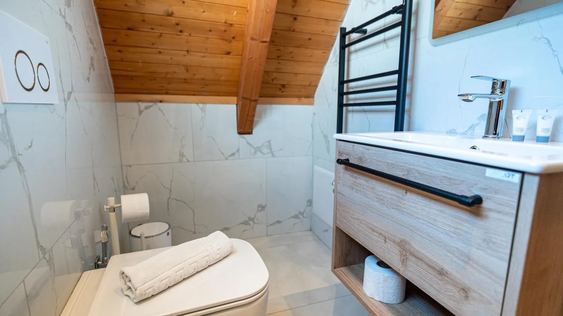 Gasthof Hotel Bujtina Harusha Theth